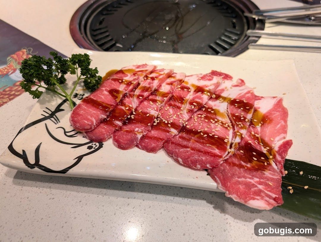 Thinly Sliced Beef with Sauce