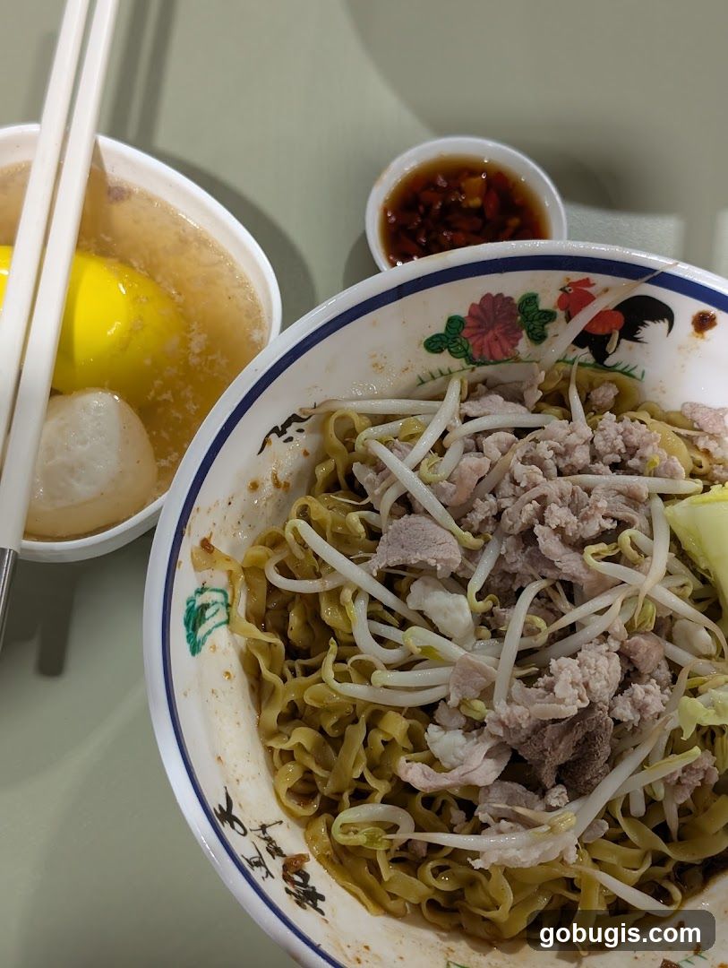 Noodles with Minced Pork and Bean Sprouts