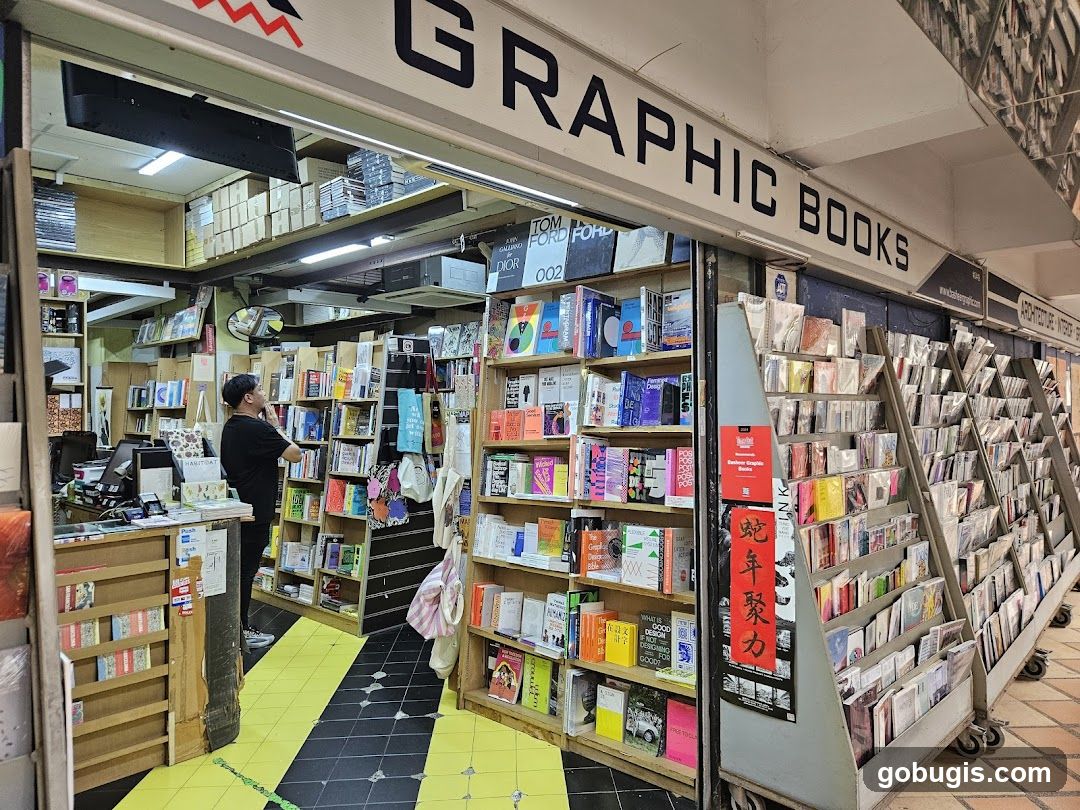 Graphic Books Storefront