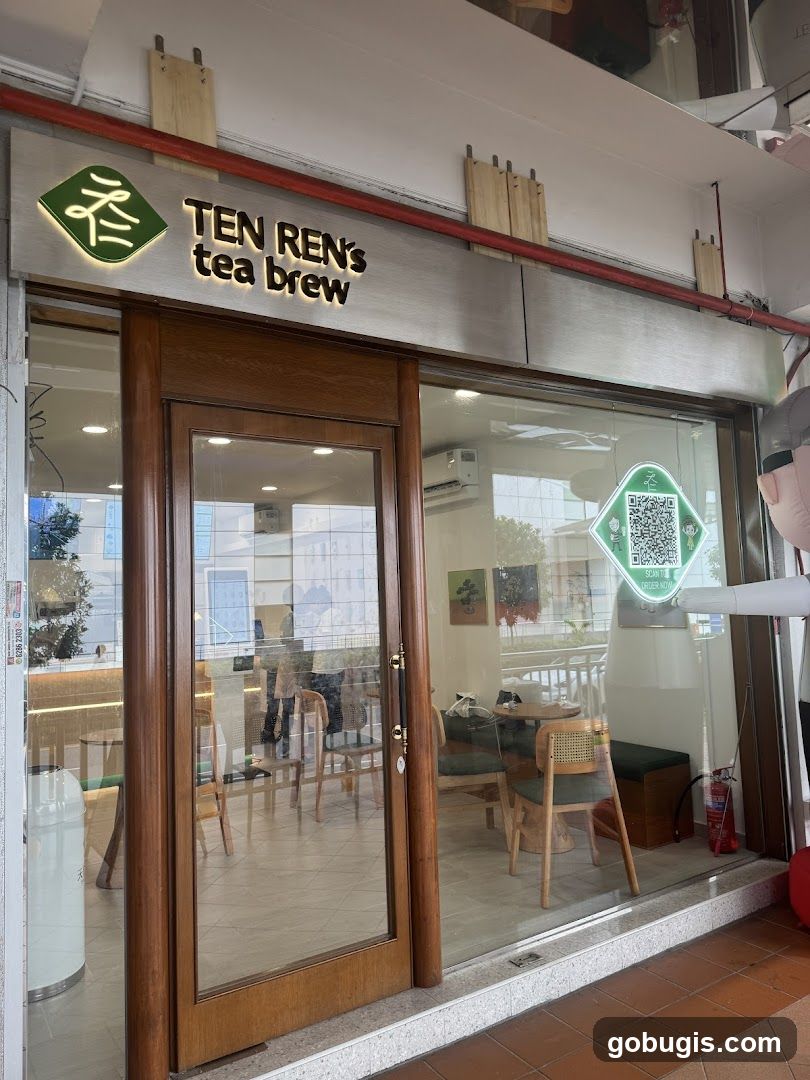 TEN REN‘s tea brew (Bras Basah Complex)