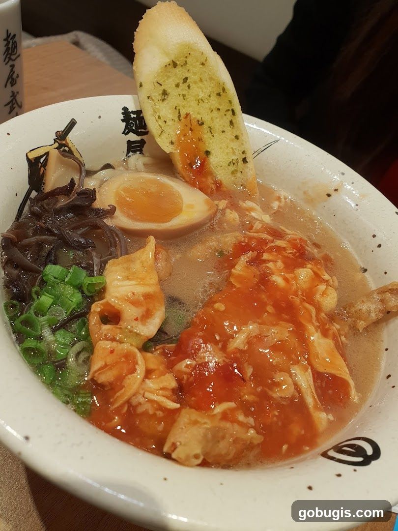 Spicy Ramen with Garlic Bread
