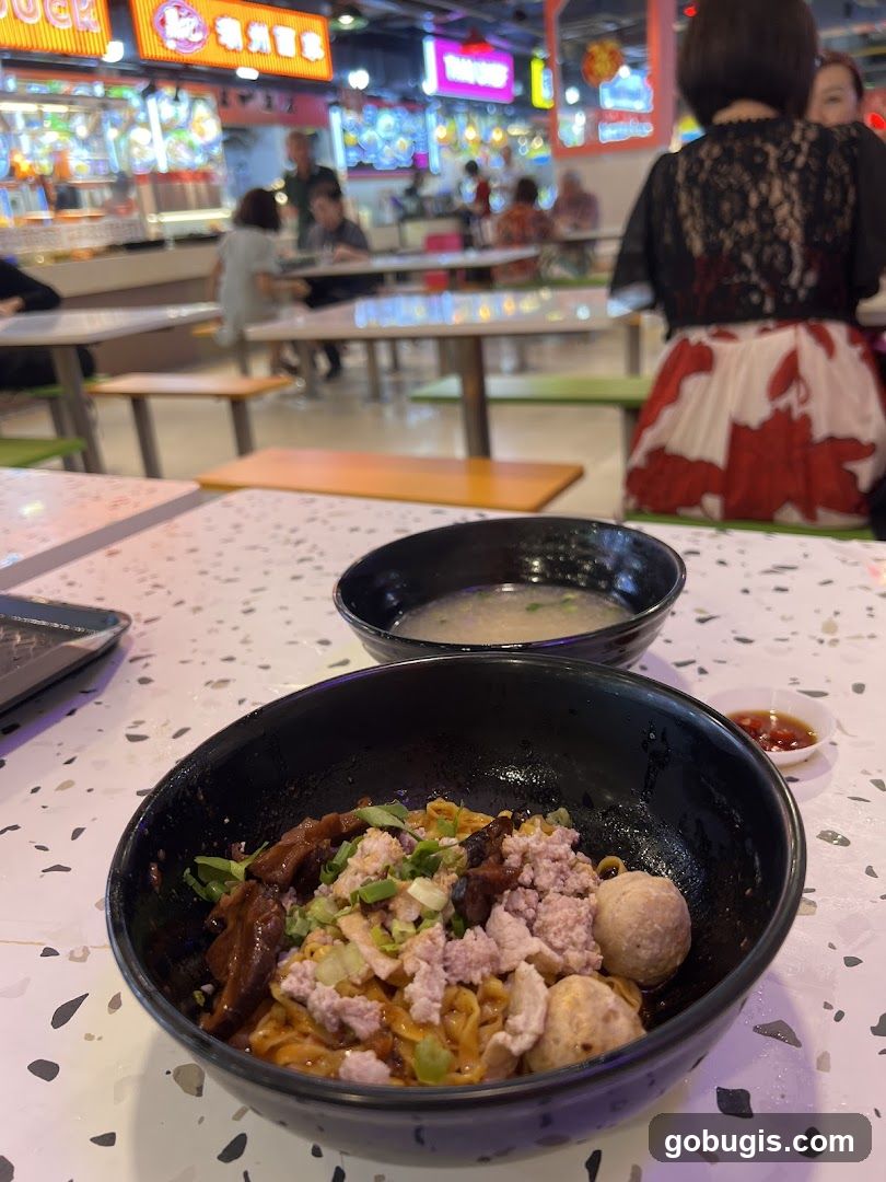 Food court dining