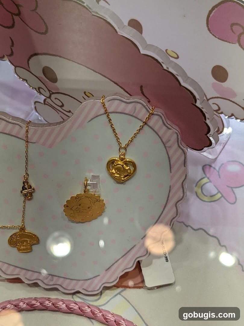 Gold Pendants and Necklaces