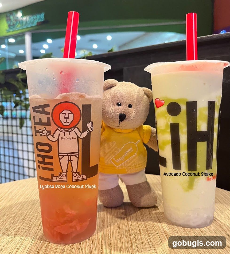 LIHO TEA drinks with a teddy bear