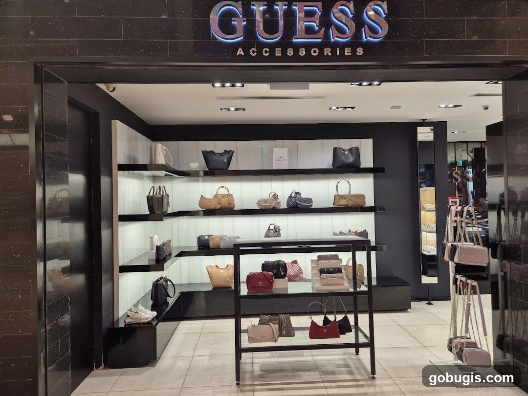 GUESS ACCESSORIES