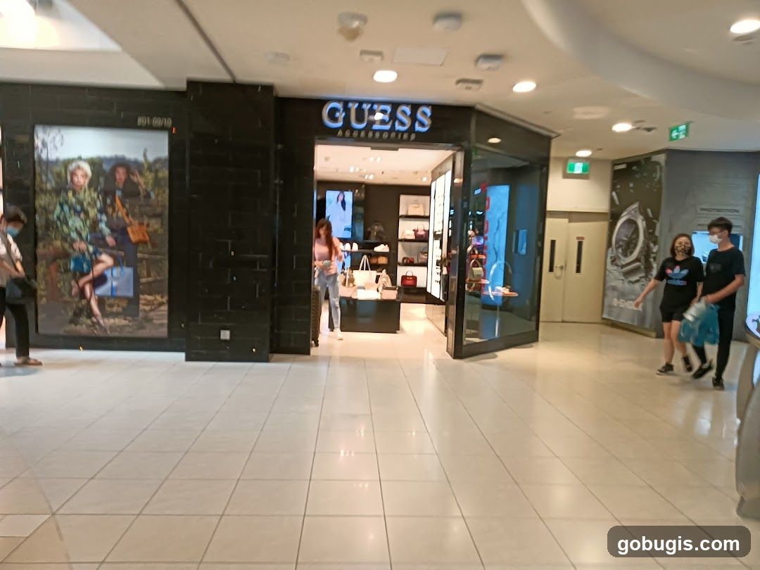 GUESS ACCESSORIES