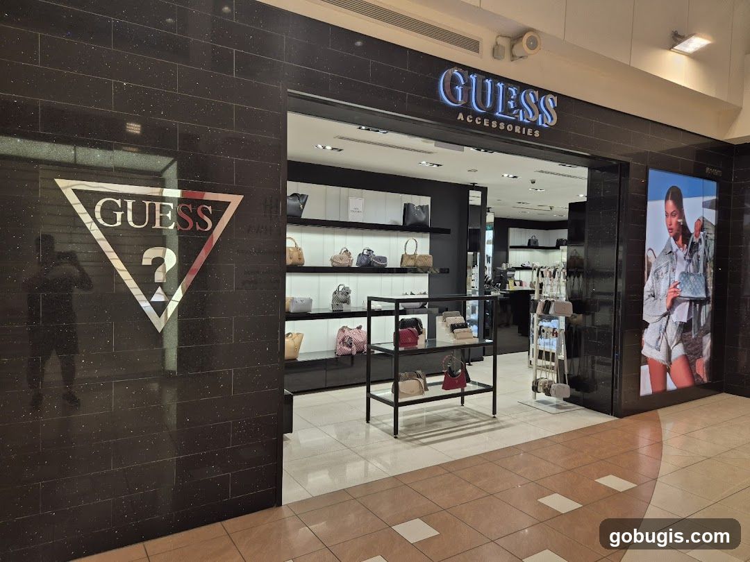 GUESS ACCESSORIES