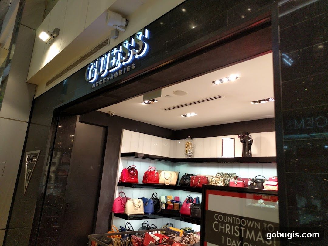 GUESS ACCESSORIES