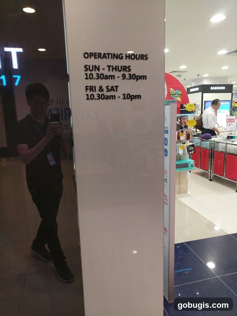 Operating Hours Sign