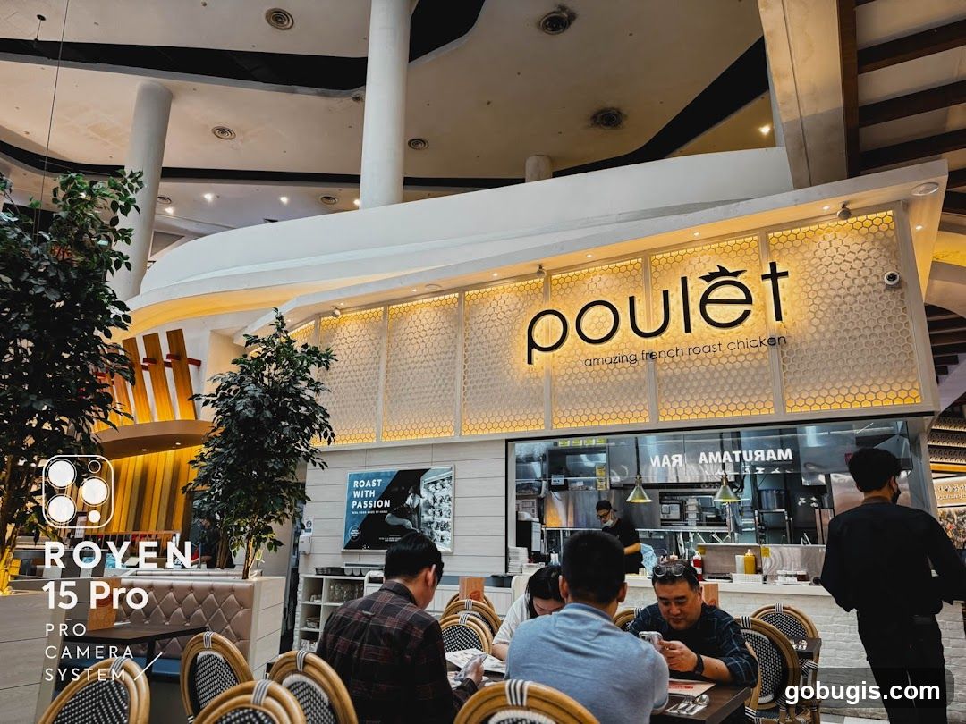 Poulet Restaurant Interior