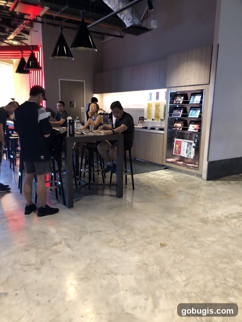 People at a cafe
