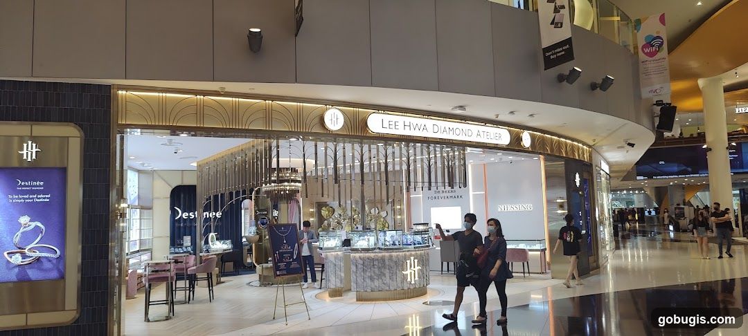 LEE HWA @ Bugis Junction