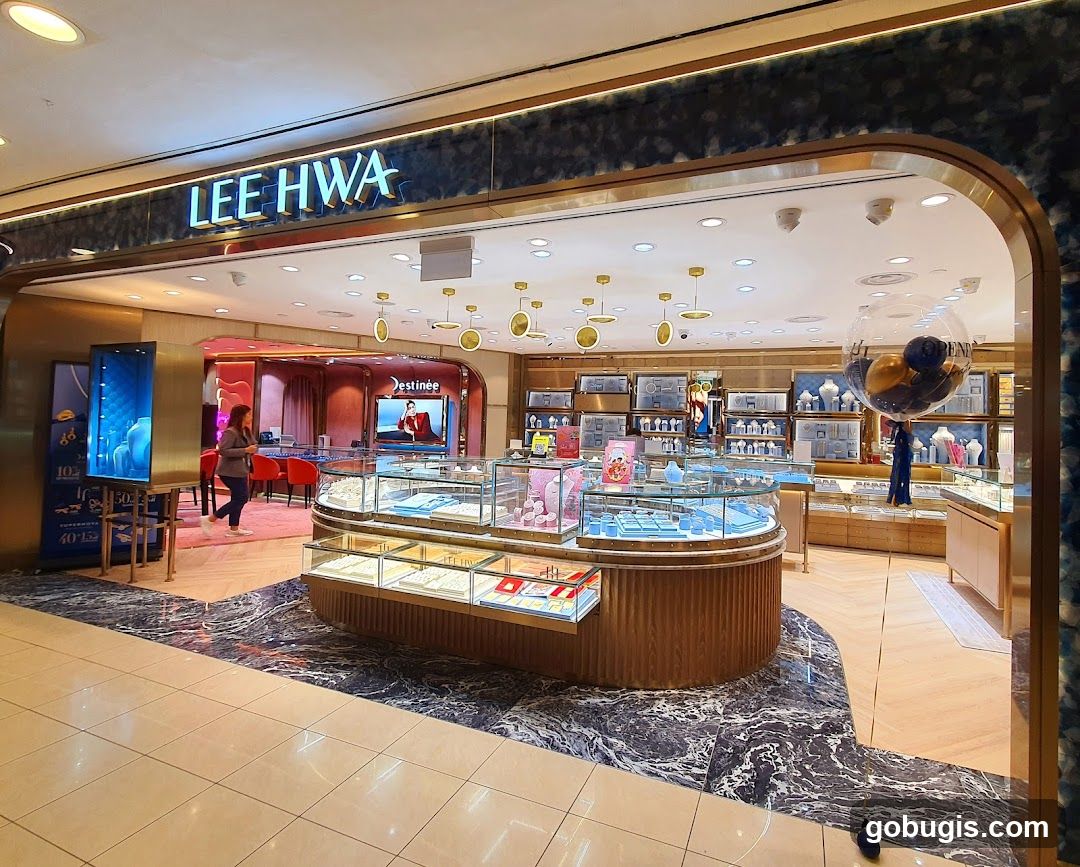 LEE HWA @ Bugis Junction