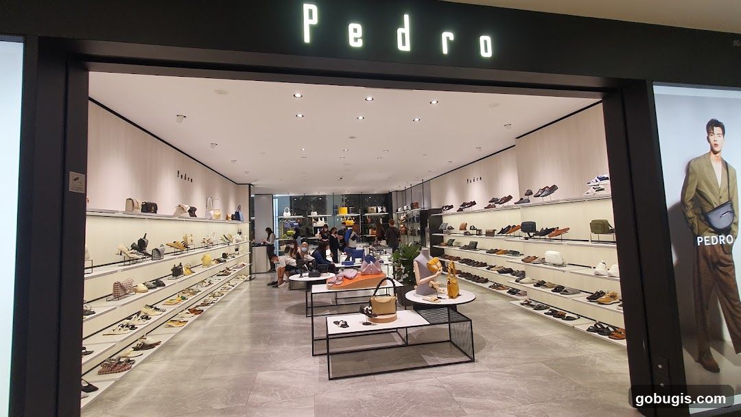 Pedro Storefront