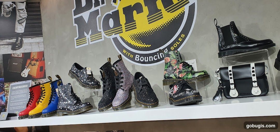 Dr. Martens Display