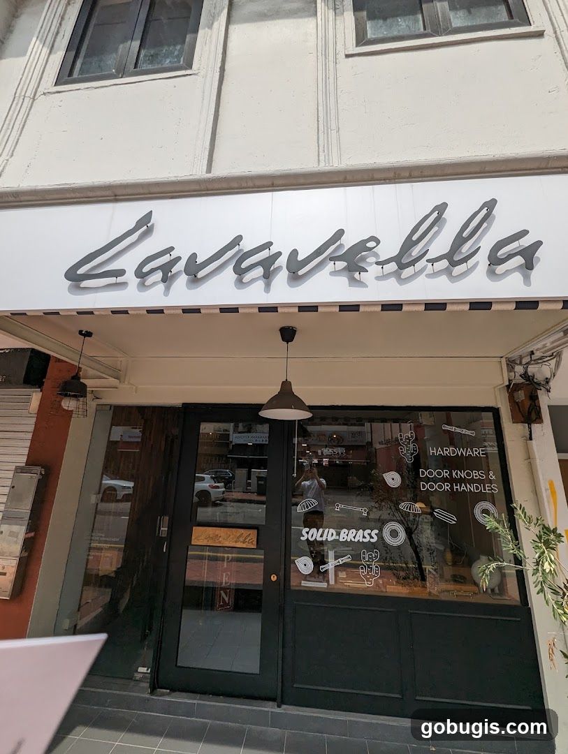 LavaVella (Knobs & Handles)