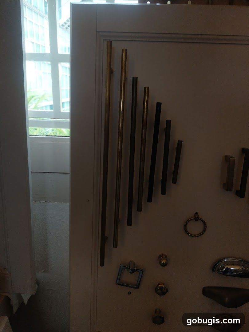 Cabinet Hardware Display