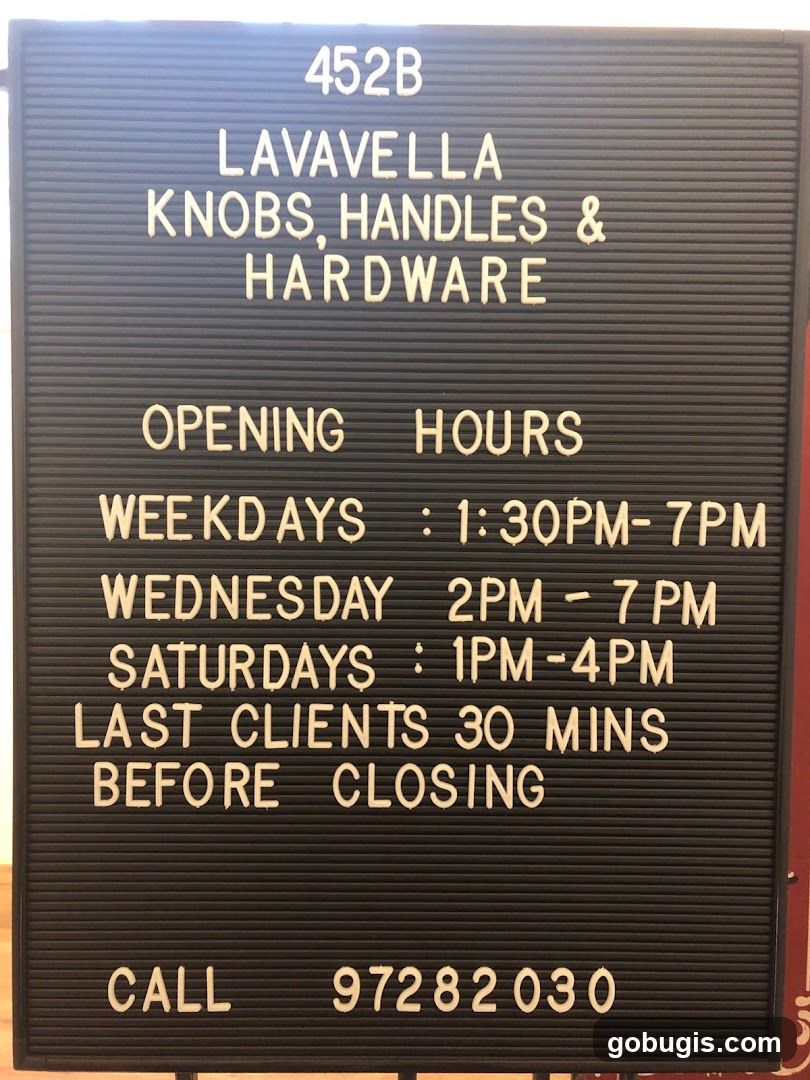LAVAVELLA KNOBS, HANDLES & HARDWARE