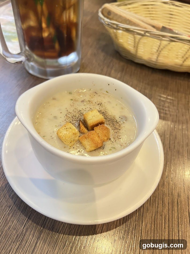 Creamy Mushroom Soup with Croutons