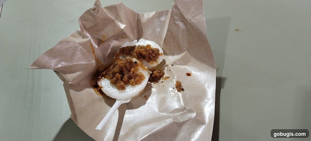 Sweet Rice Cakes with Toppings