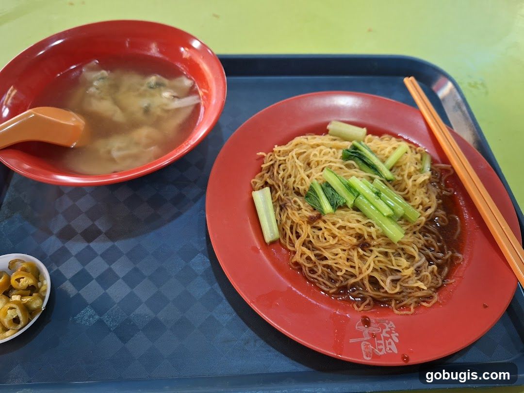 Noodles with Soup and Pickled Chilies