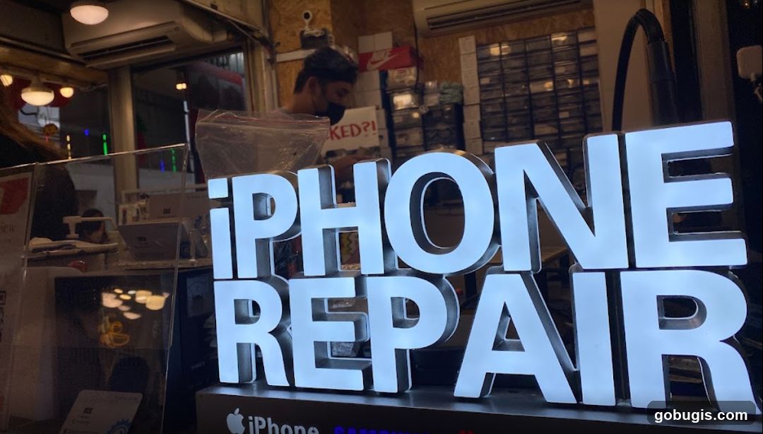 iPhone Repair Sign