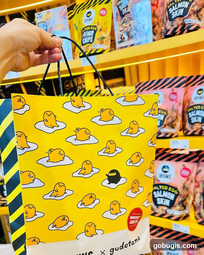 Gudetama Shopping Bag with Snacks