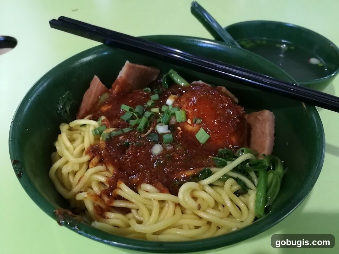 Noodles with Sauce and Toppings