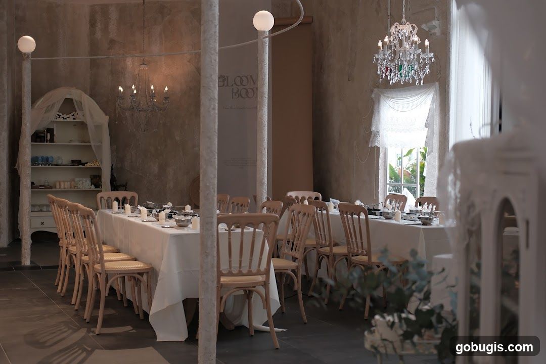 Elegant Dining Setup