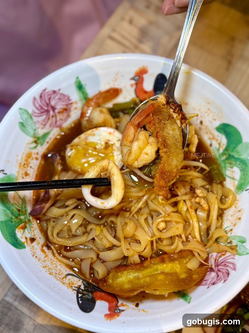 Noodle Dish with Seafood