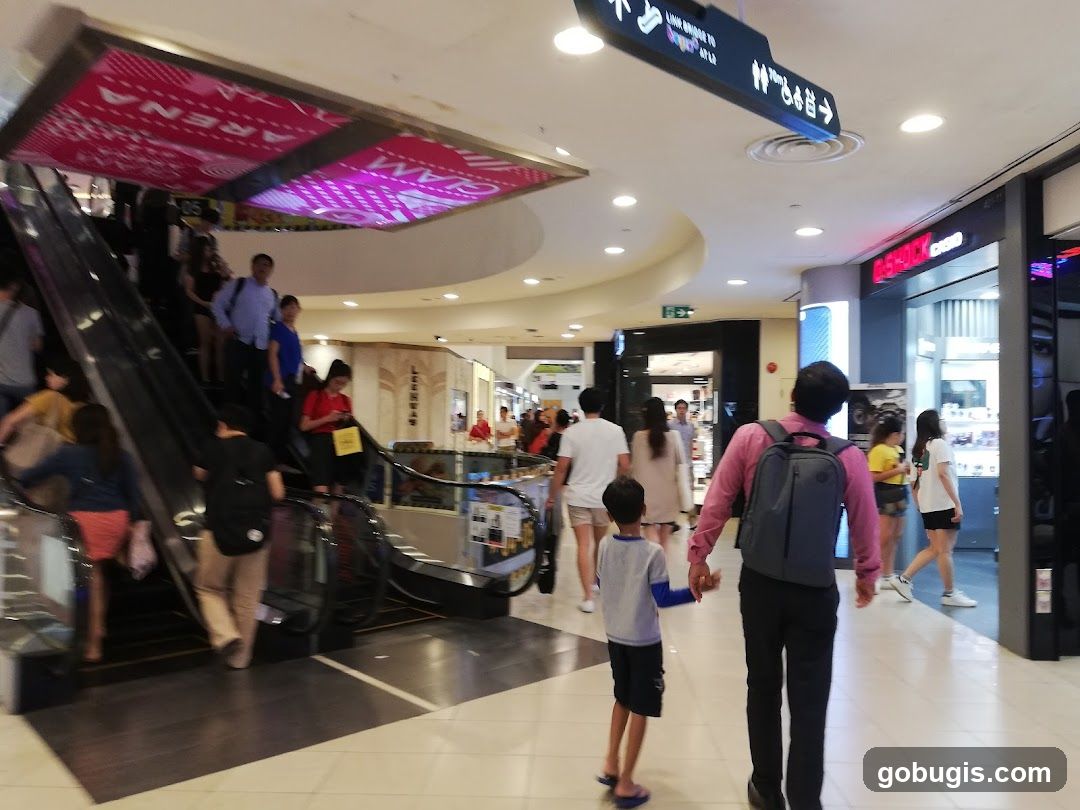 People in a shopping mall