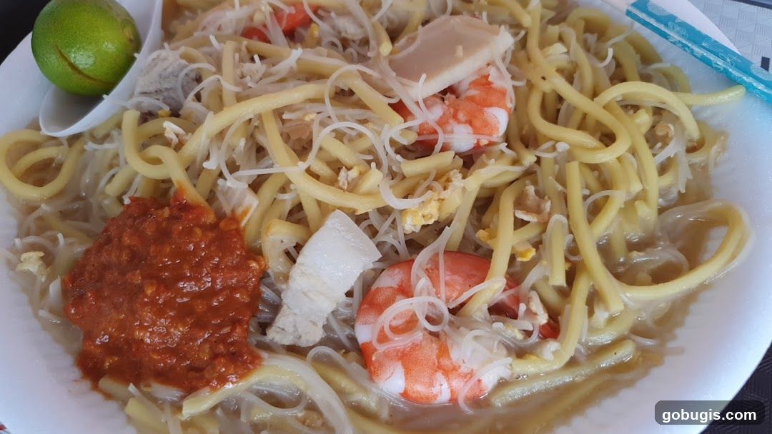 Noodles with Shrimp and Chili Paste