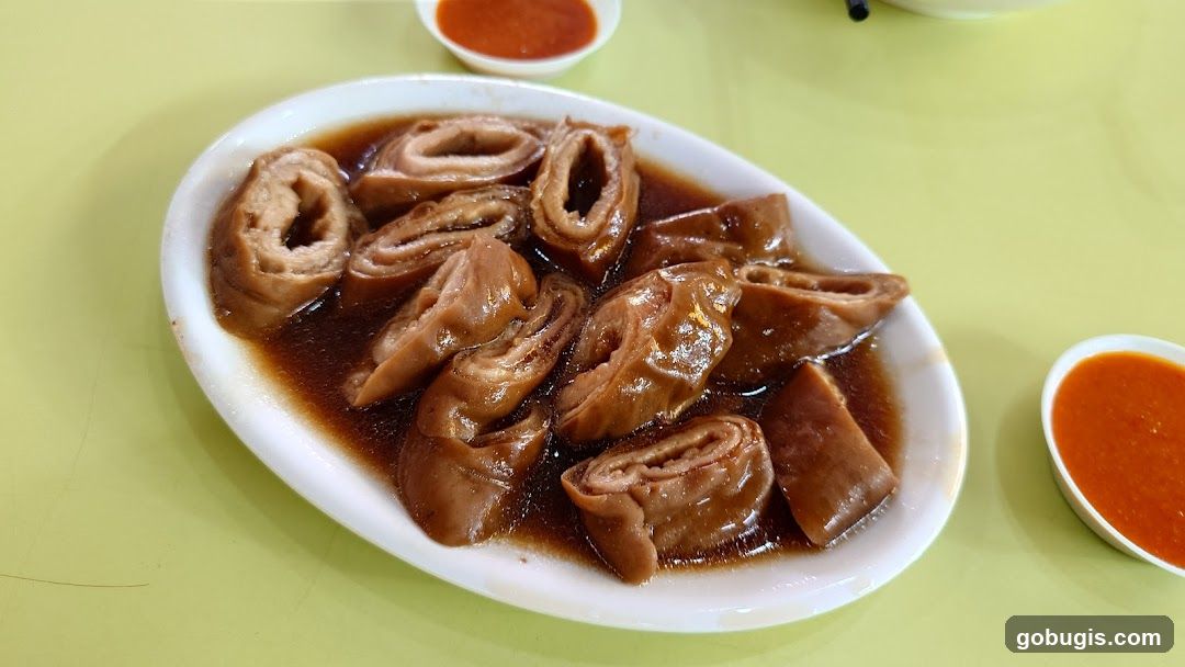 Braised Intestines with Chili Sauce