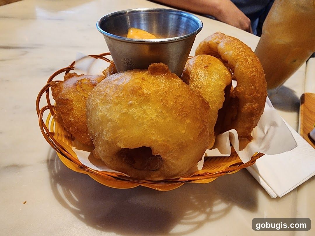 Fried Appetizers with Dip