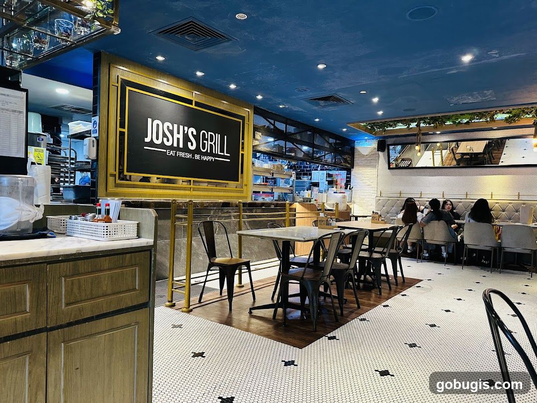 Josh's Grill Interior