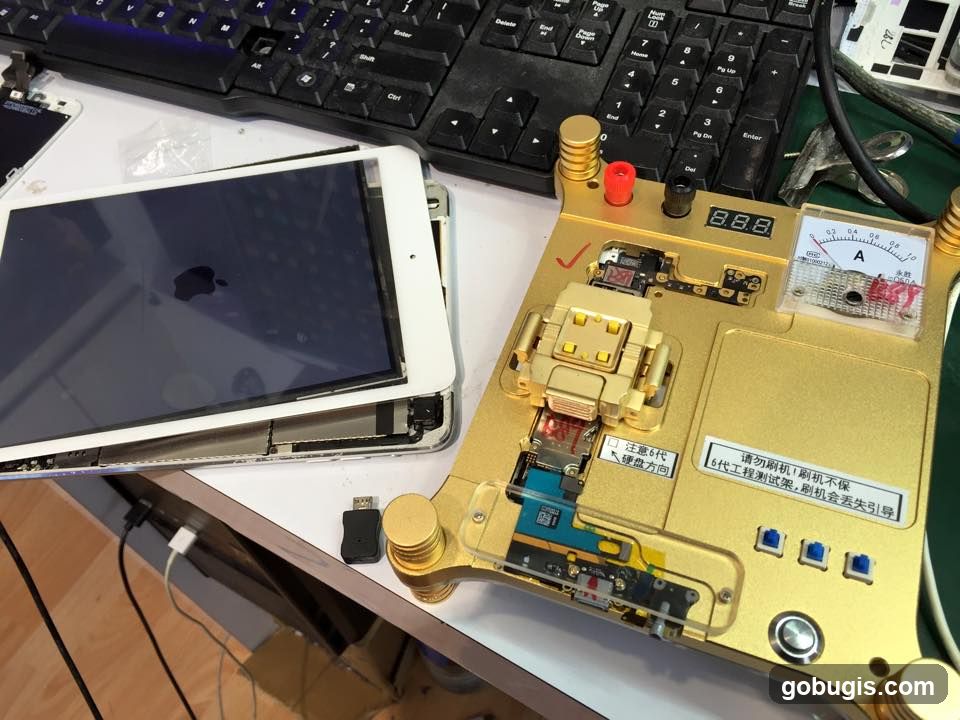 Electronic Device Repair Station