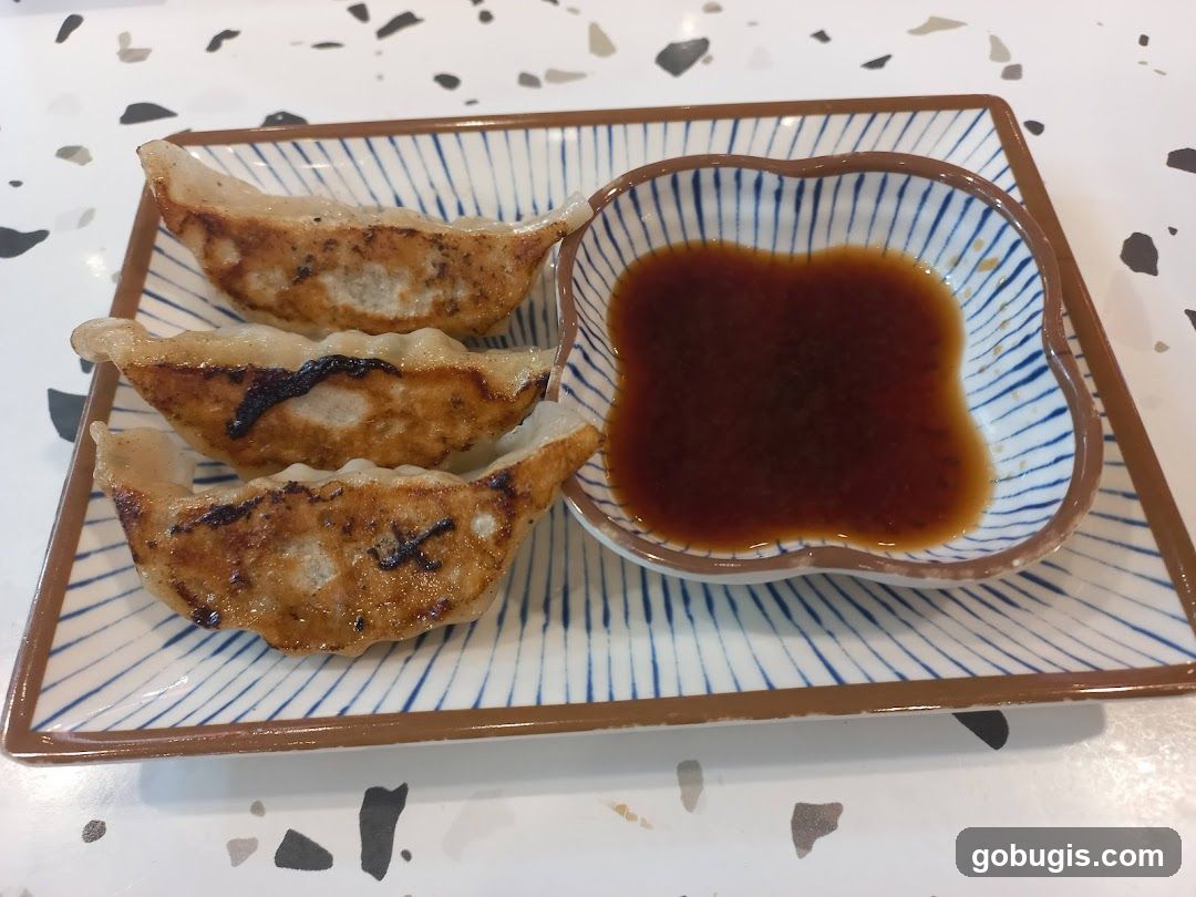 Gyoza with Dipping Sauce