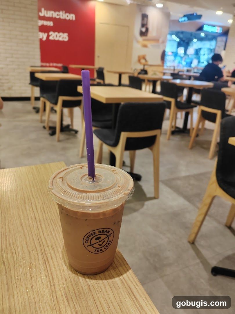 Coffee Bean & Tea Leaf Drink