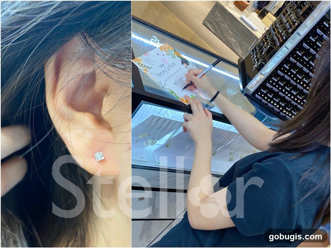 Jewelry Store Display