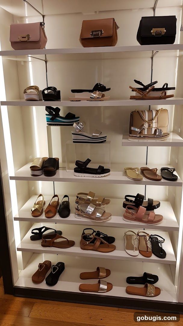 ALDO Store Interior