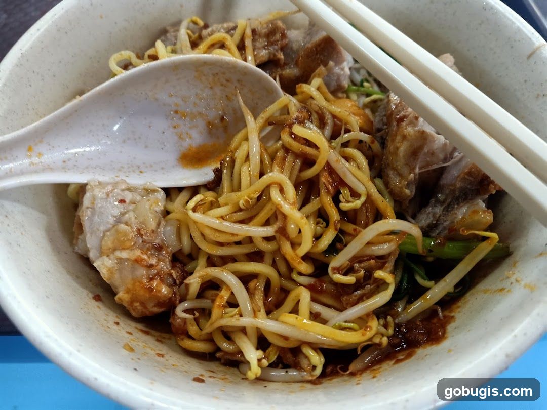 Noodles with Meat and Bean Sprouts