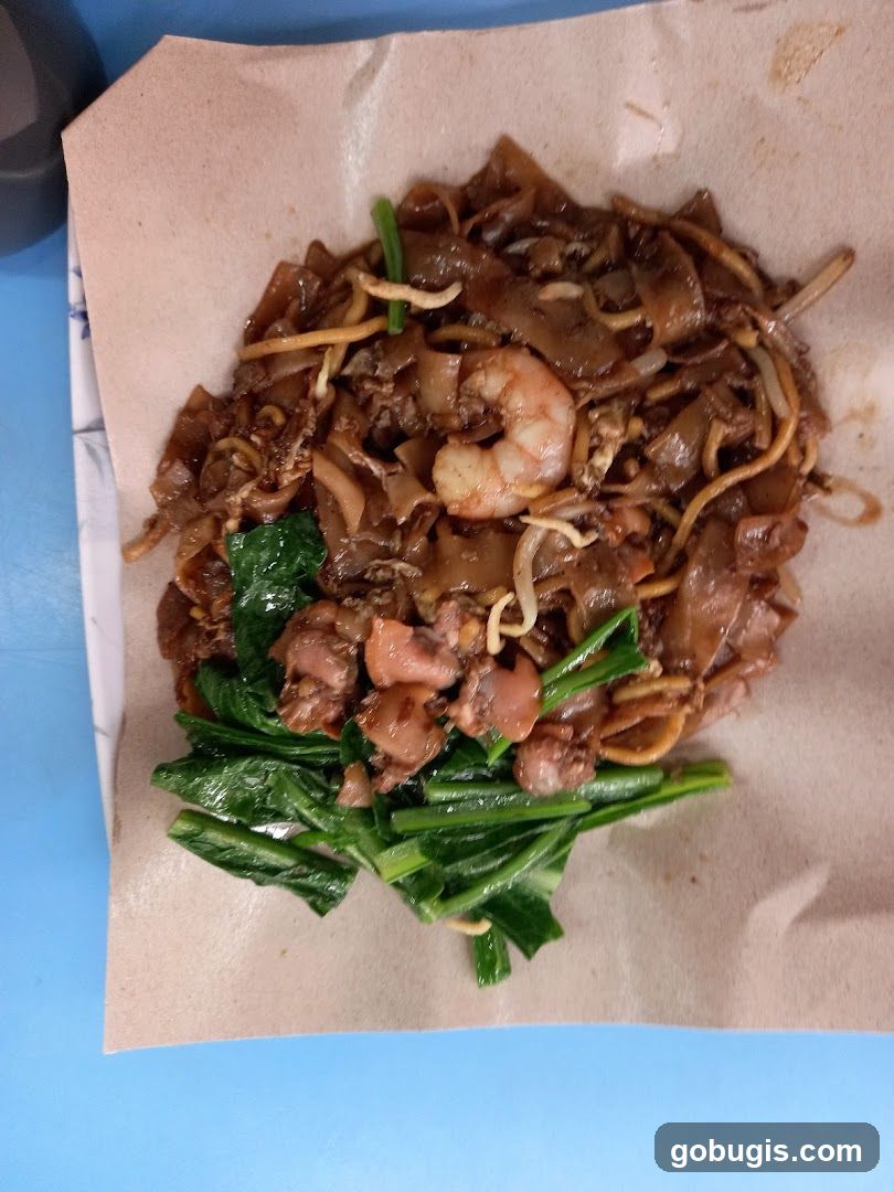 Stir-fried Noodles with Shrimp and Greens
