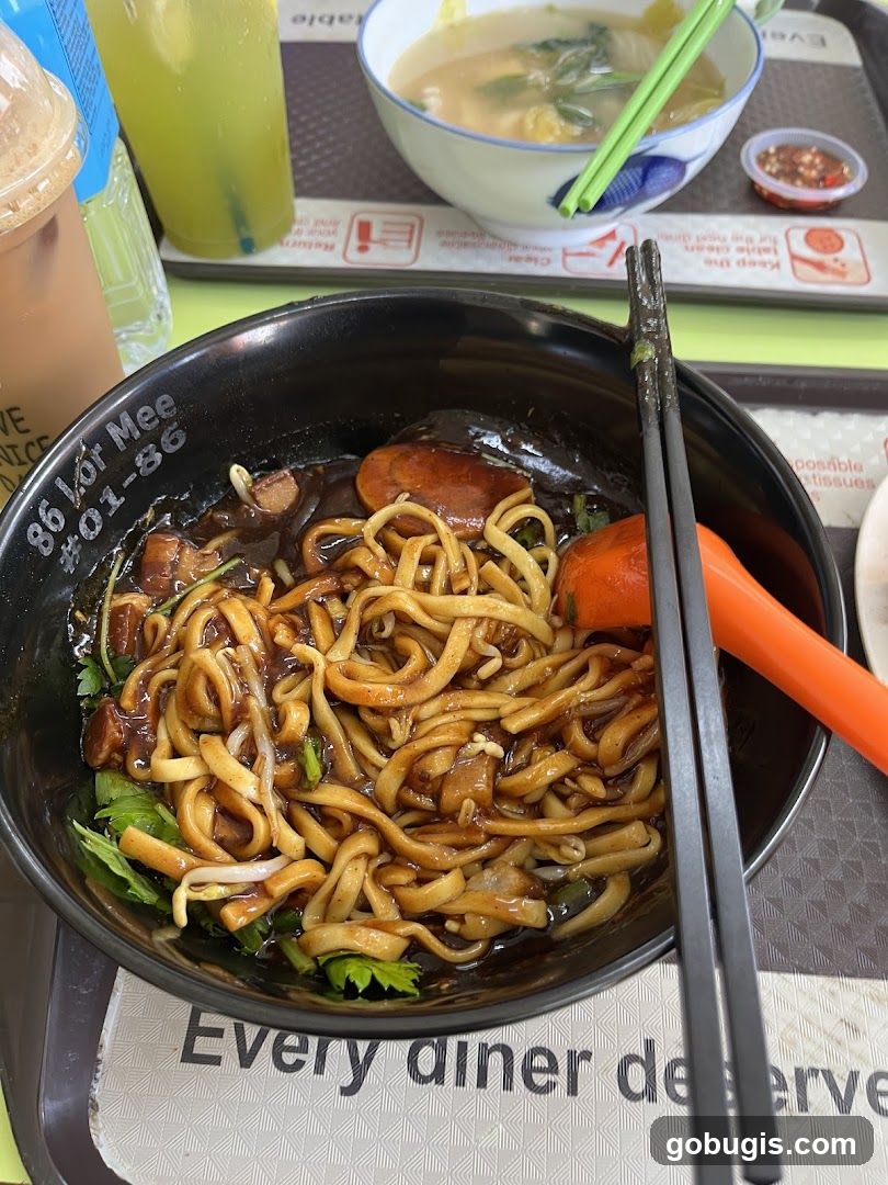 Noodles with toppings