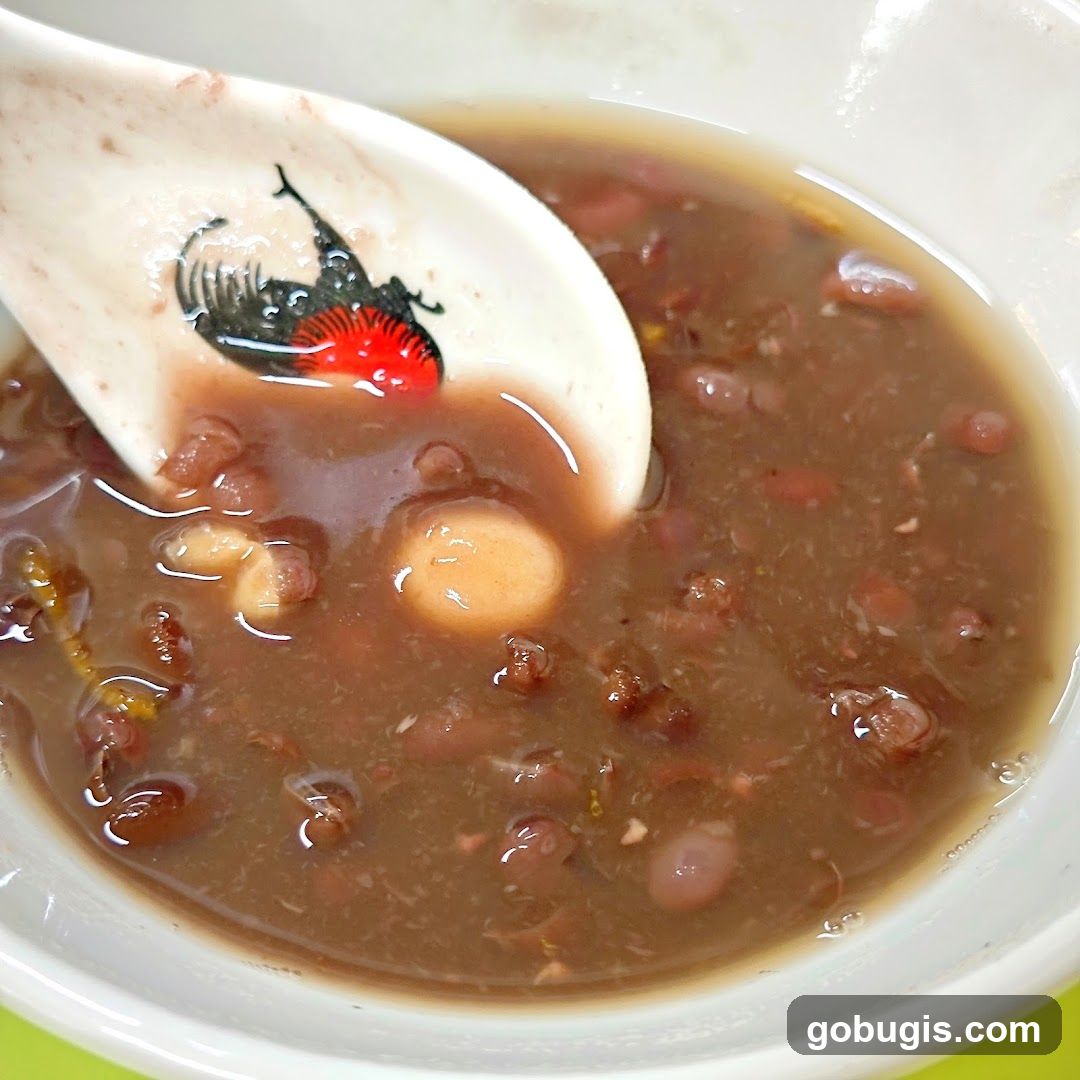 Red Bean Soup with Glutinous Rice Balls