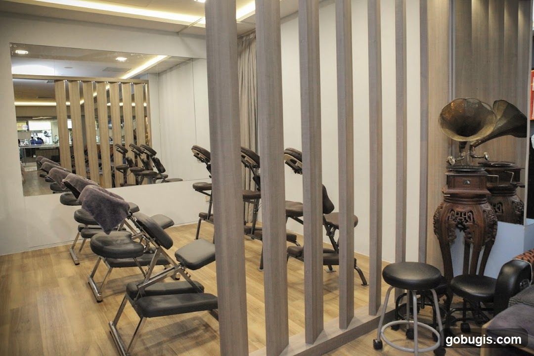 Massage Chairs and Vintage Decor