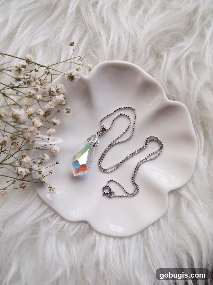 Iridescent Crystal Pendant Necklace