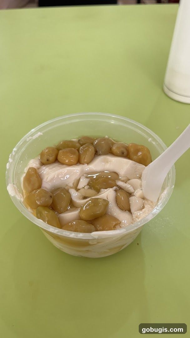 Tofu Pudding with Toppings