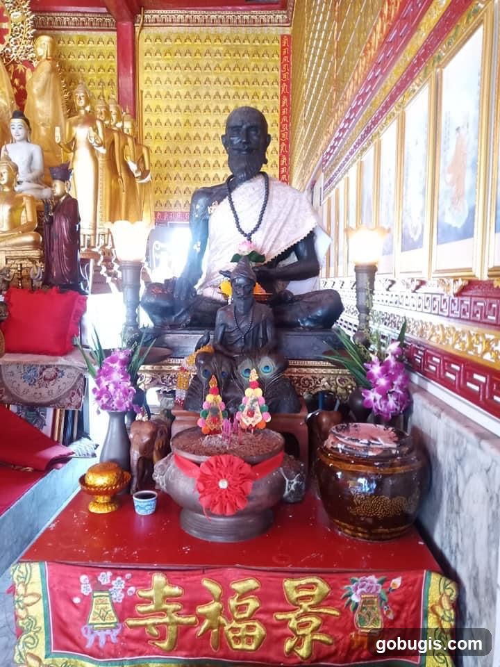 Statues and Offerings