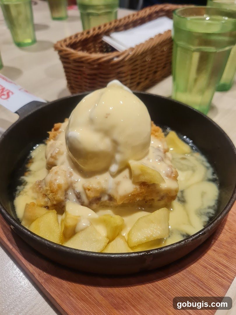 Apple Crumble with Ice Cream