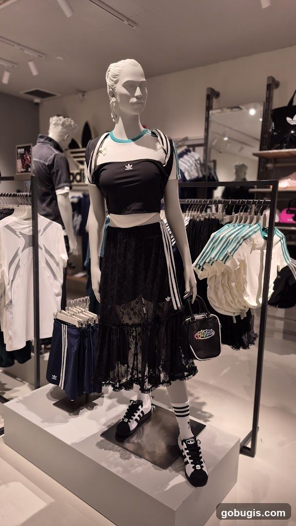 Adidas Store Display